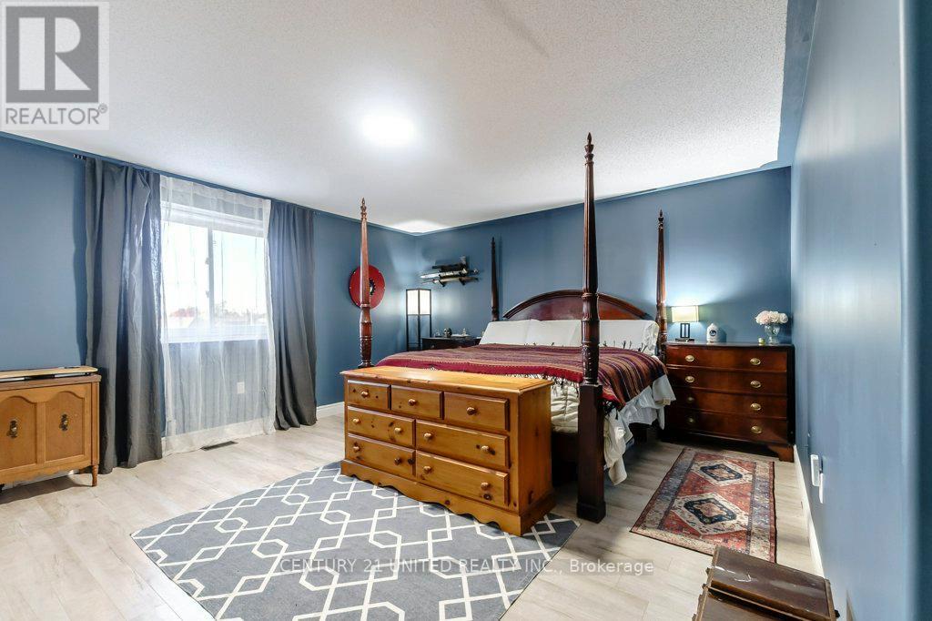 810 Hargrove Trail, Peterborough (Ashburnham Ward 4), ON - Indoor Photo Showing Bedroom