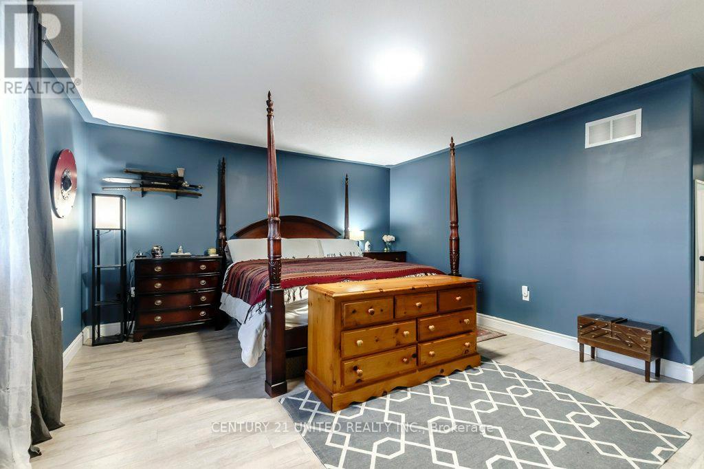 810 Hargrove Trail, Peterborough (Ashburnham Ward 4), ON - Indoor Photo Showing Bedroom