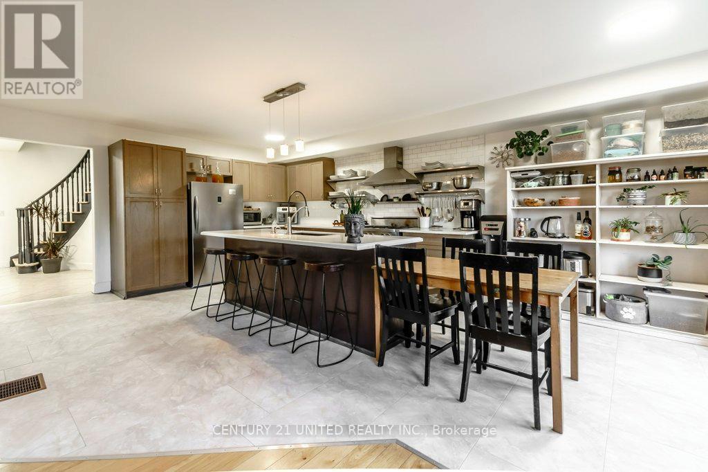 810 Hargrove Trail, Peterborough (Ashburnham Ward 4), ON - Indoor Photo Showing Other Room