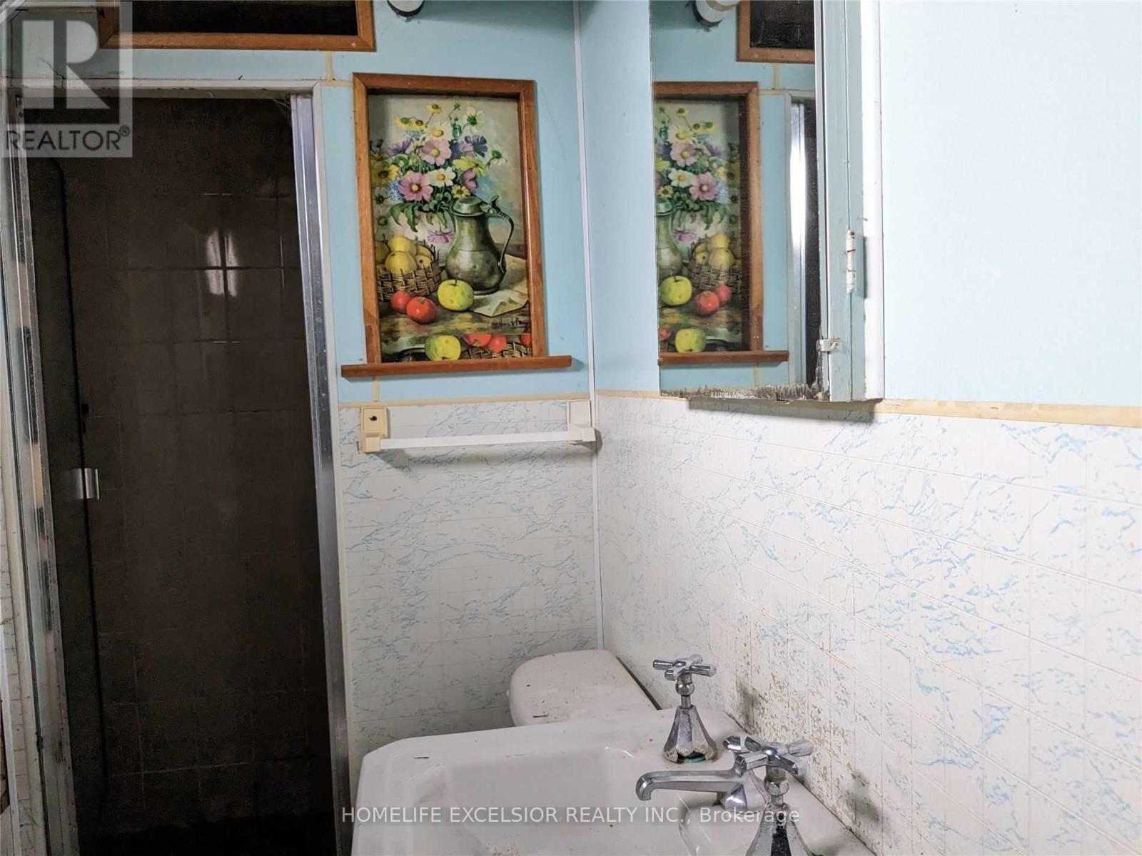 1482 Simcoe Street N, Oshawa, ON