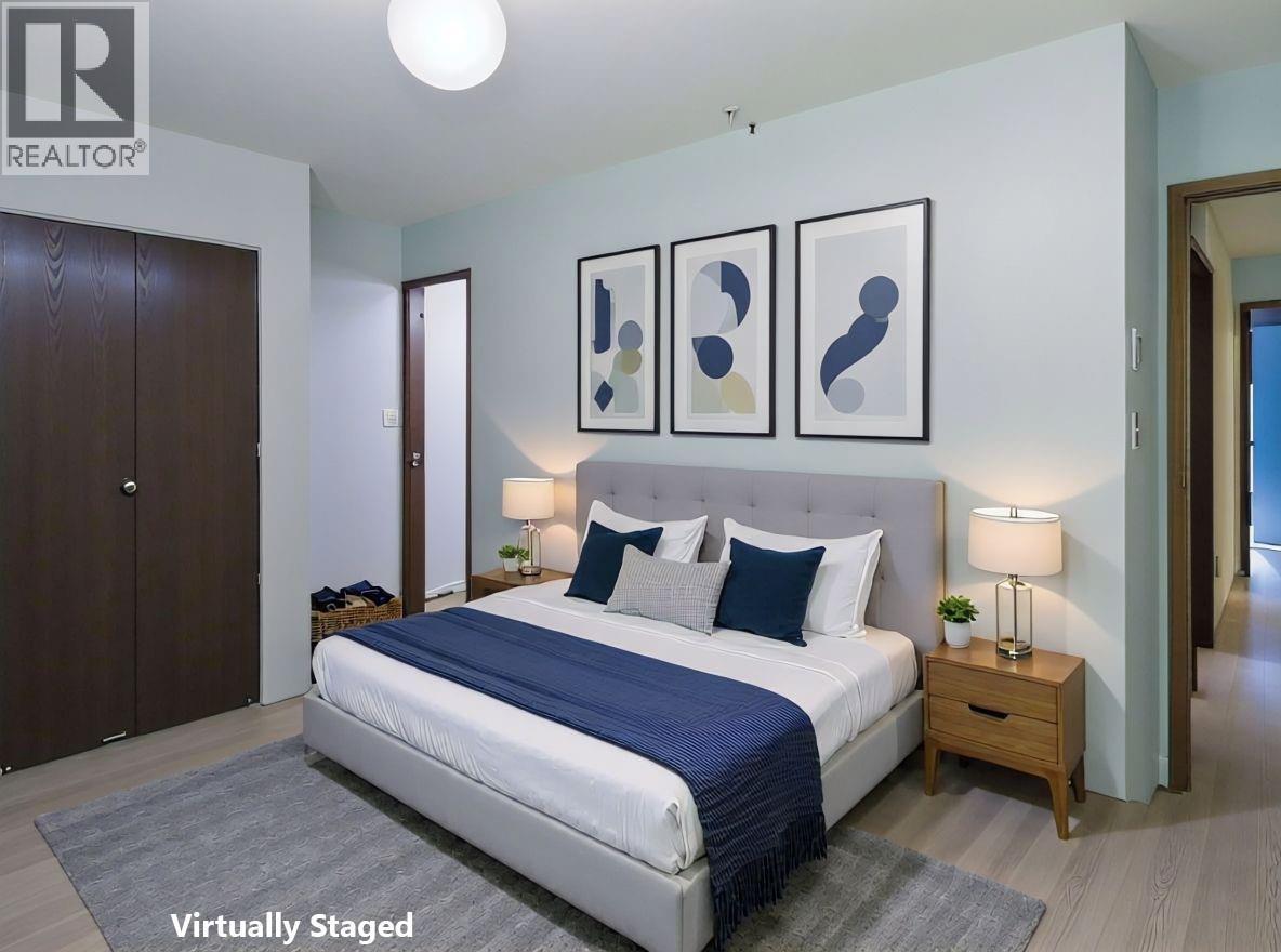 8043 97A Highway, Mara, BC - Indoor Photo Showing Bedroom