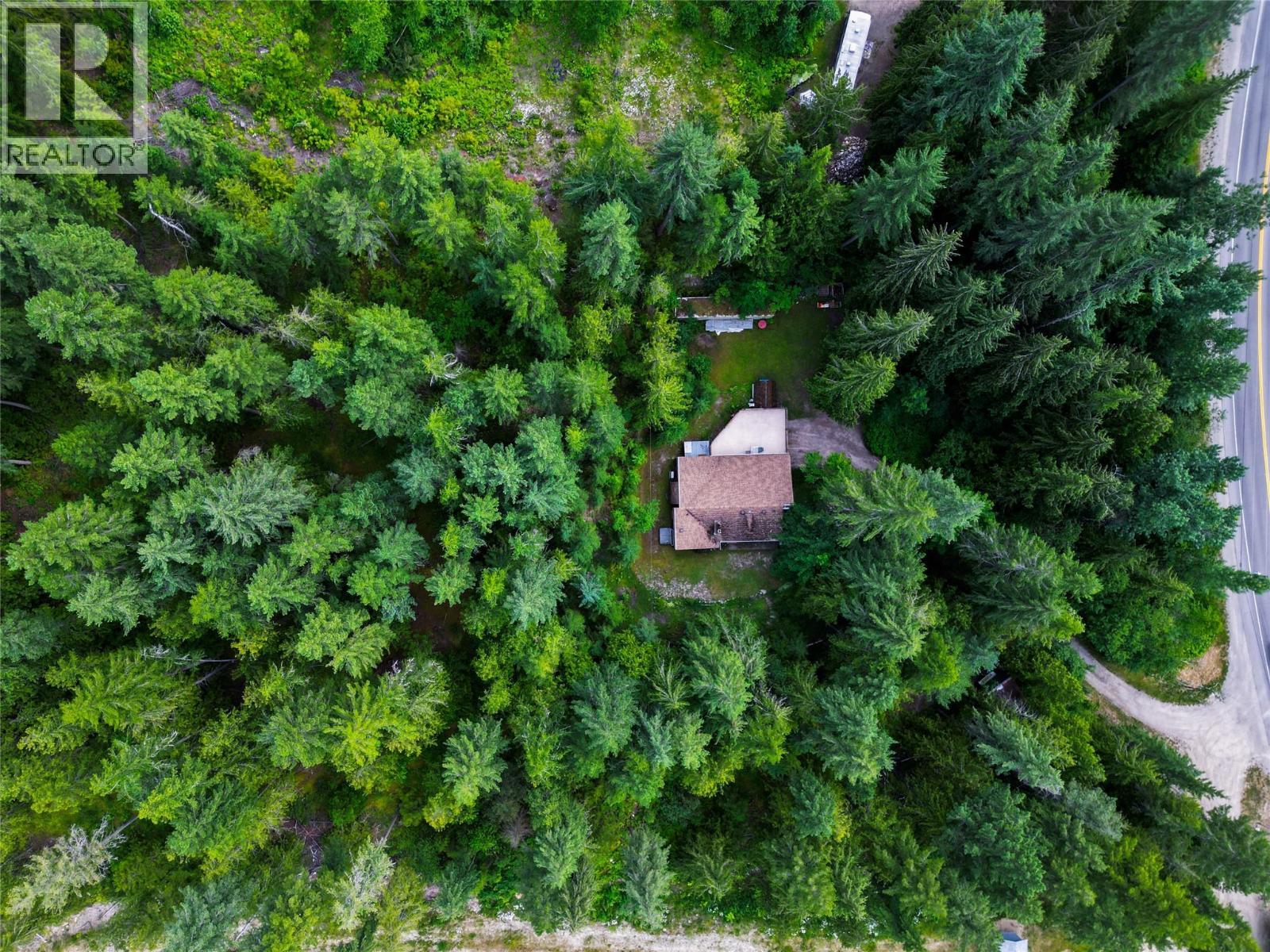 8043 97A Highway, Mara, BC - Outdoor