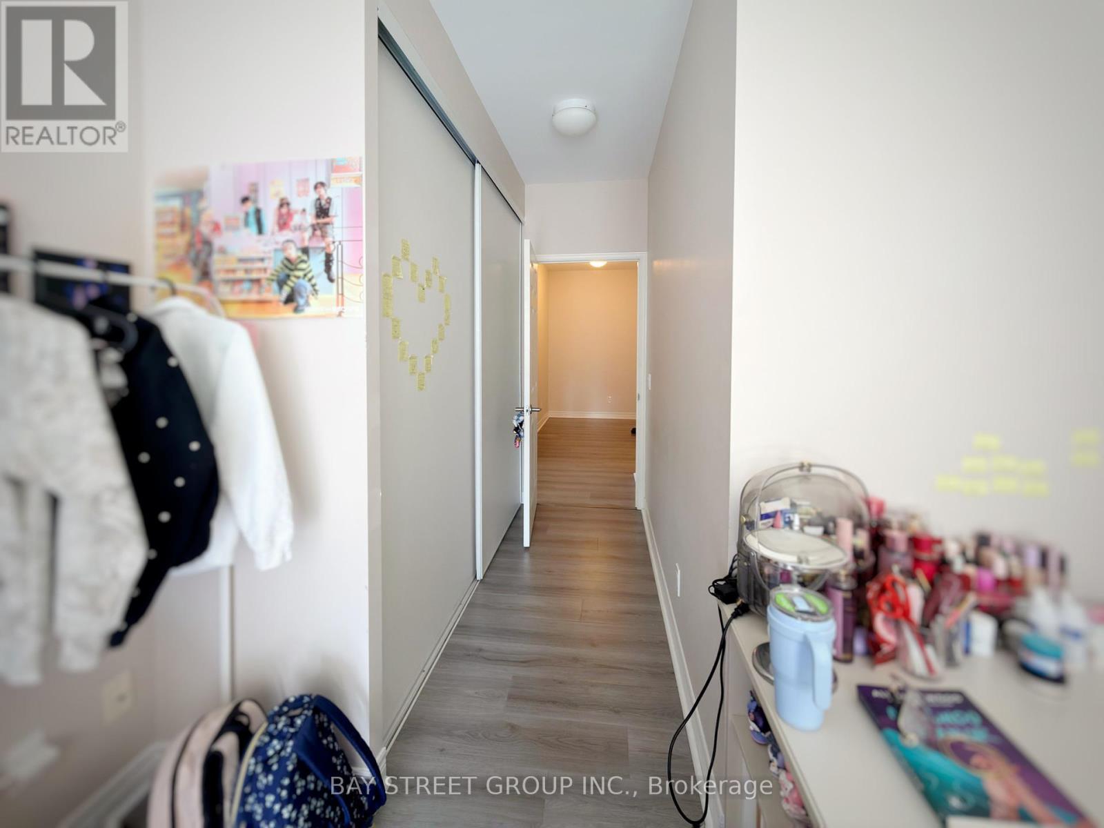 Ph06 - 339 Rathburn Road W, Mississauga, ON - Indoor Photo Showing Other Room