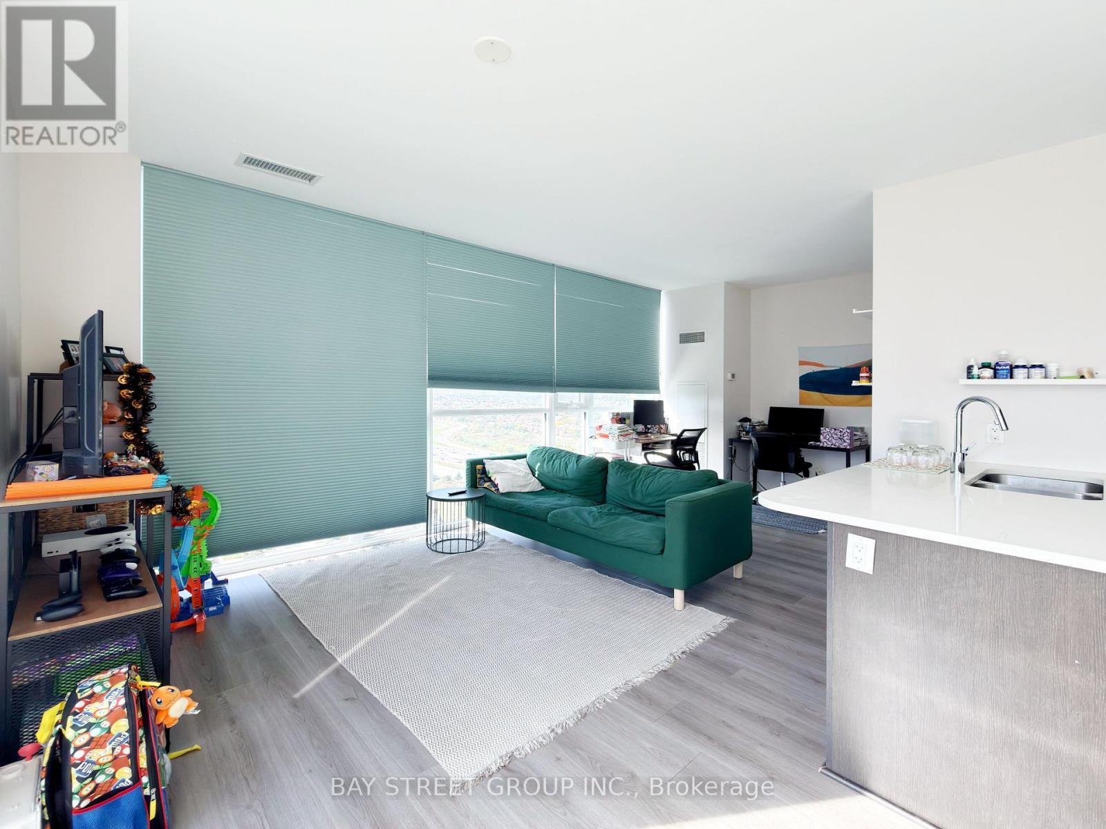 Ph06 - 339 Rathburn Road W, Mississauga, ON - Indoor