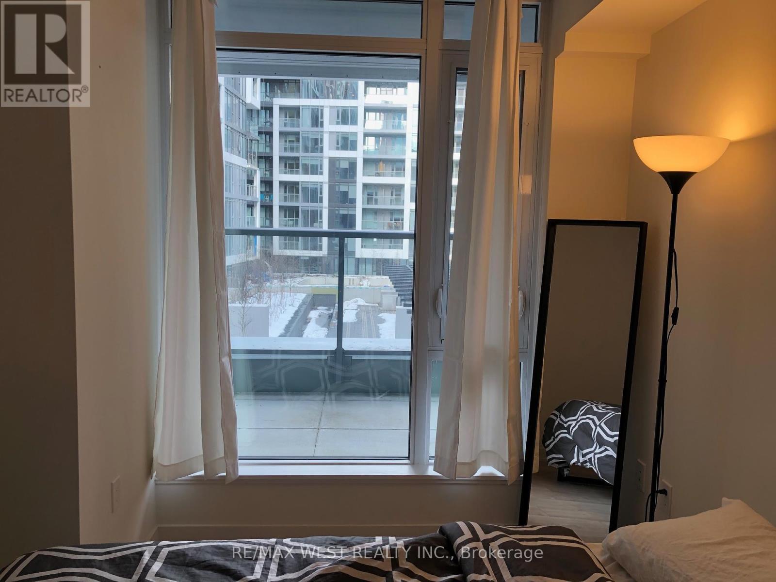 313 - 576 Front Street W, Toronto, ON