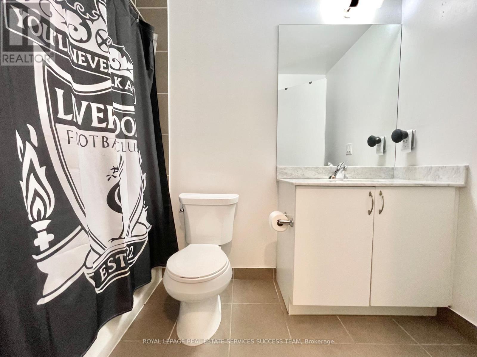 241 - 36 Via Bagnato Street, Toronto, ON - Indoor Photo Showing Bathroom