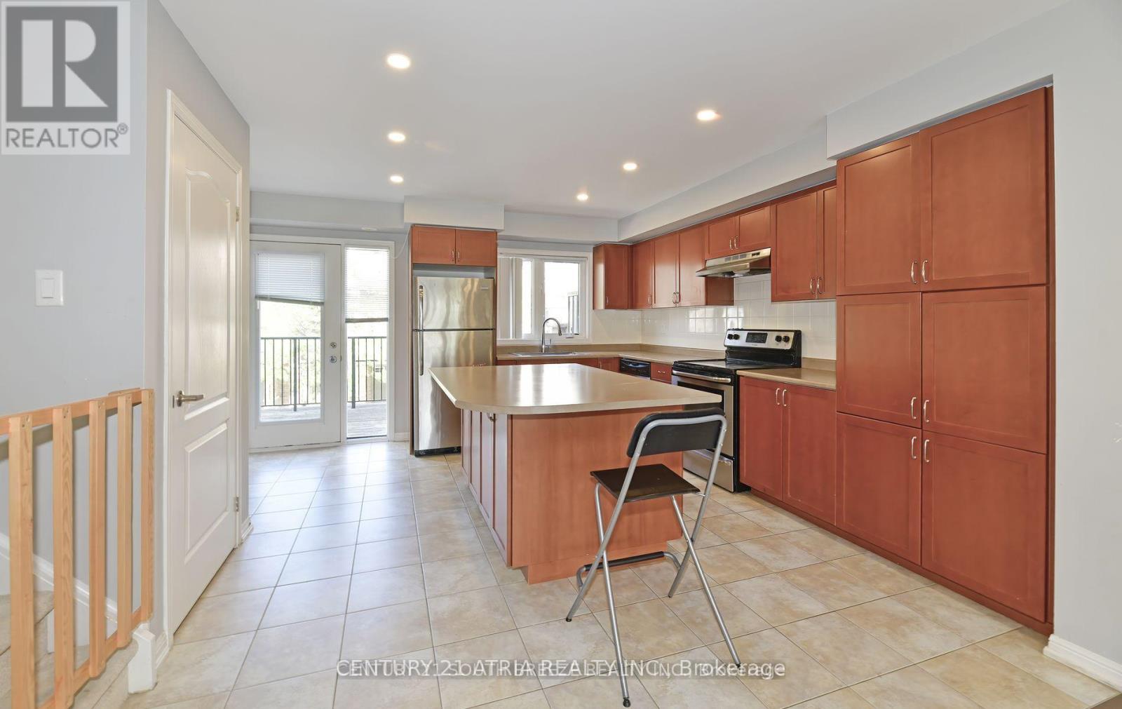 17 - 3135 Boxford Crescent, Mississauga, ON - Indoor Photo Showing Kitchen