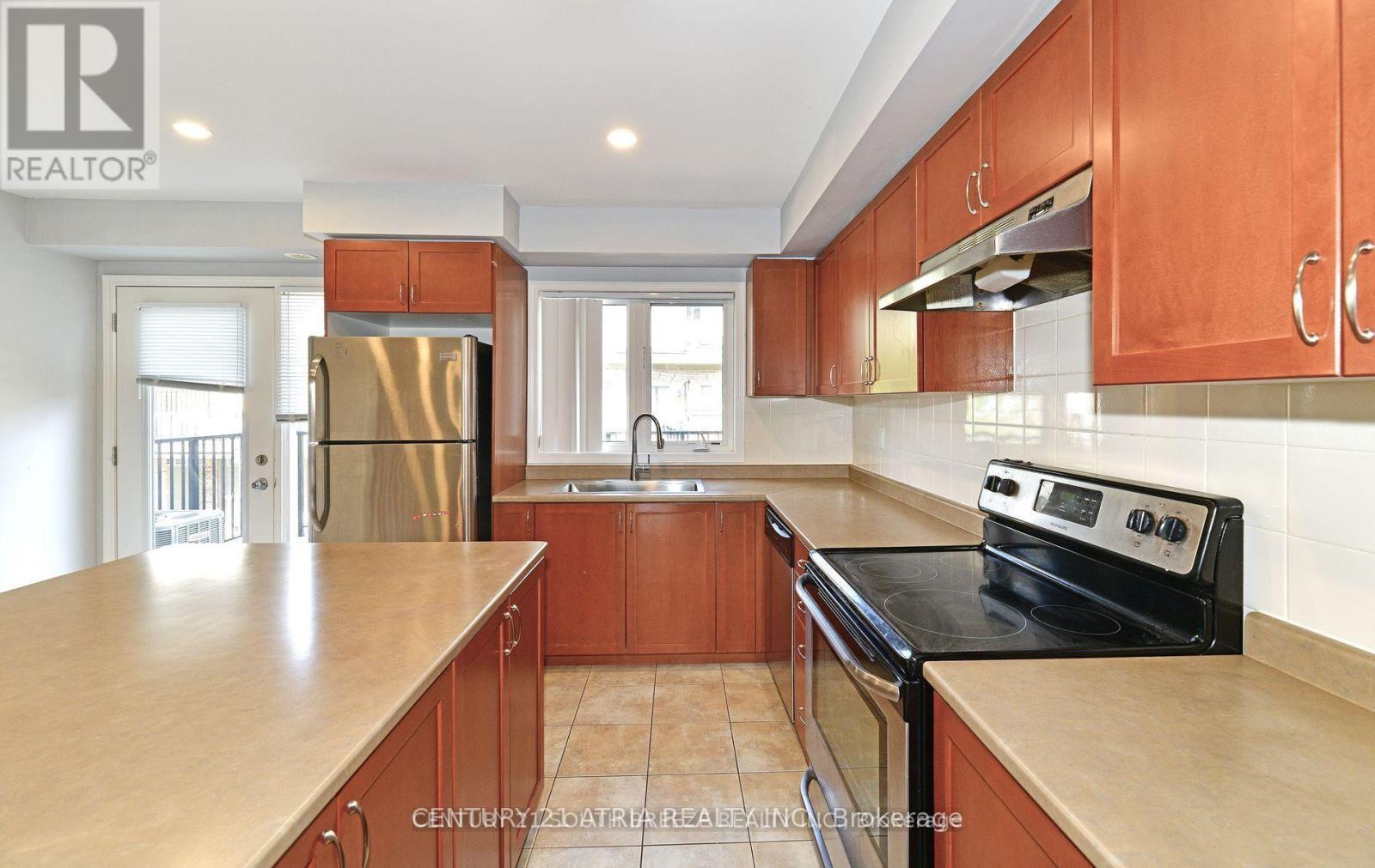 17 - 3135 Boxford Crescent, Mississauga, ON - Indoor Photo Showing Kitchen