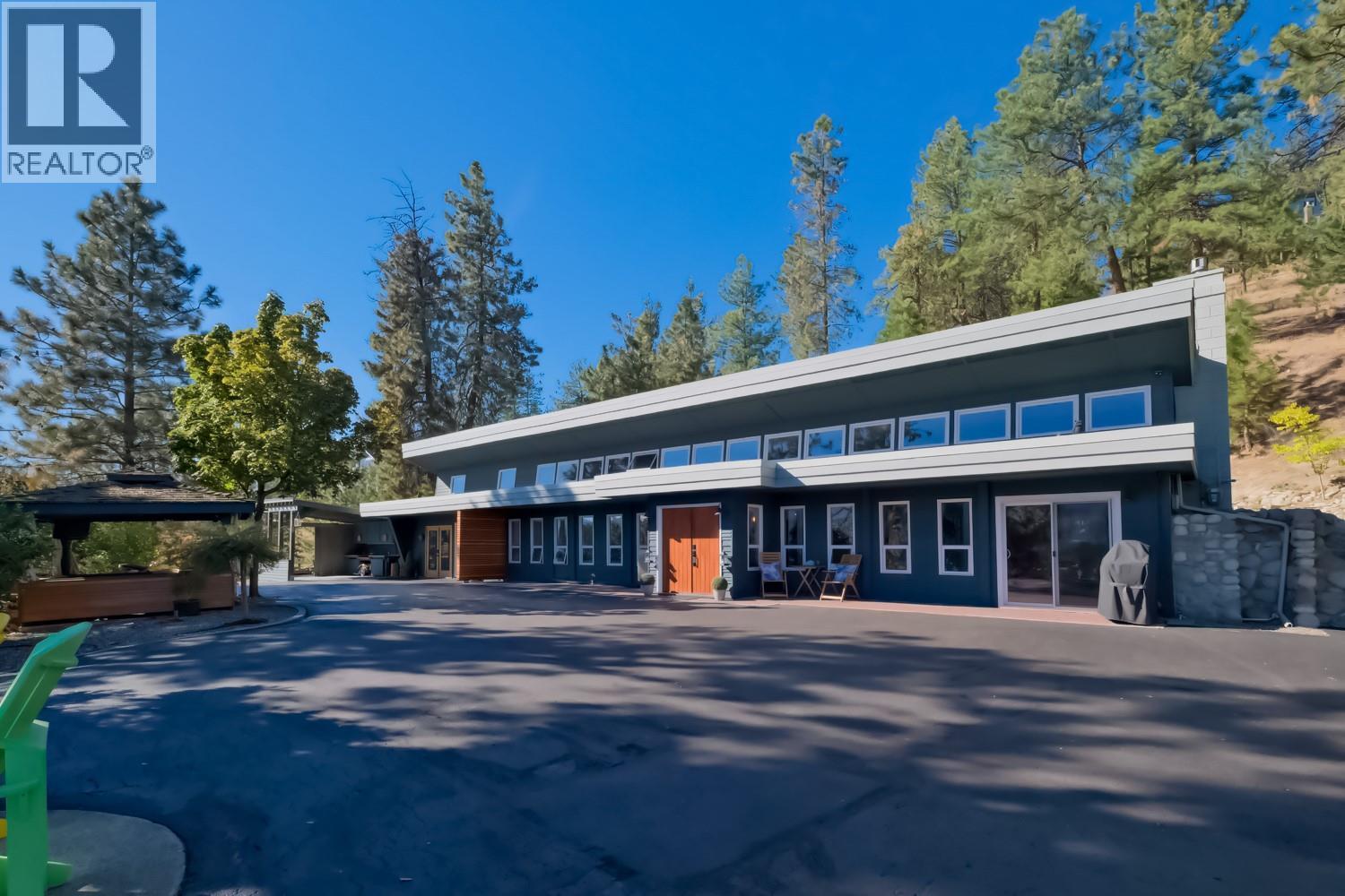 5290 Trepanier Bench Road, Peachland, BC - Outdoor