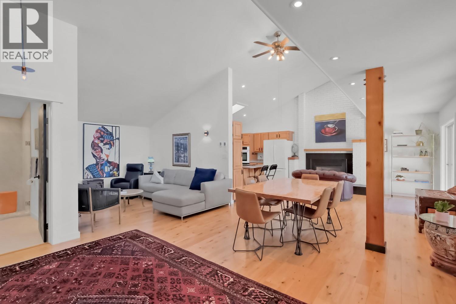 5290 Trepanier Bench Road, Peachland, BC - Indoor