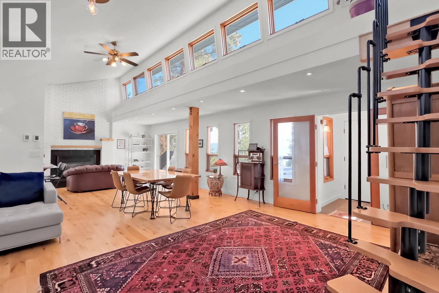 5290 Trepanier Bench Road, Peachland, BC - Indoor