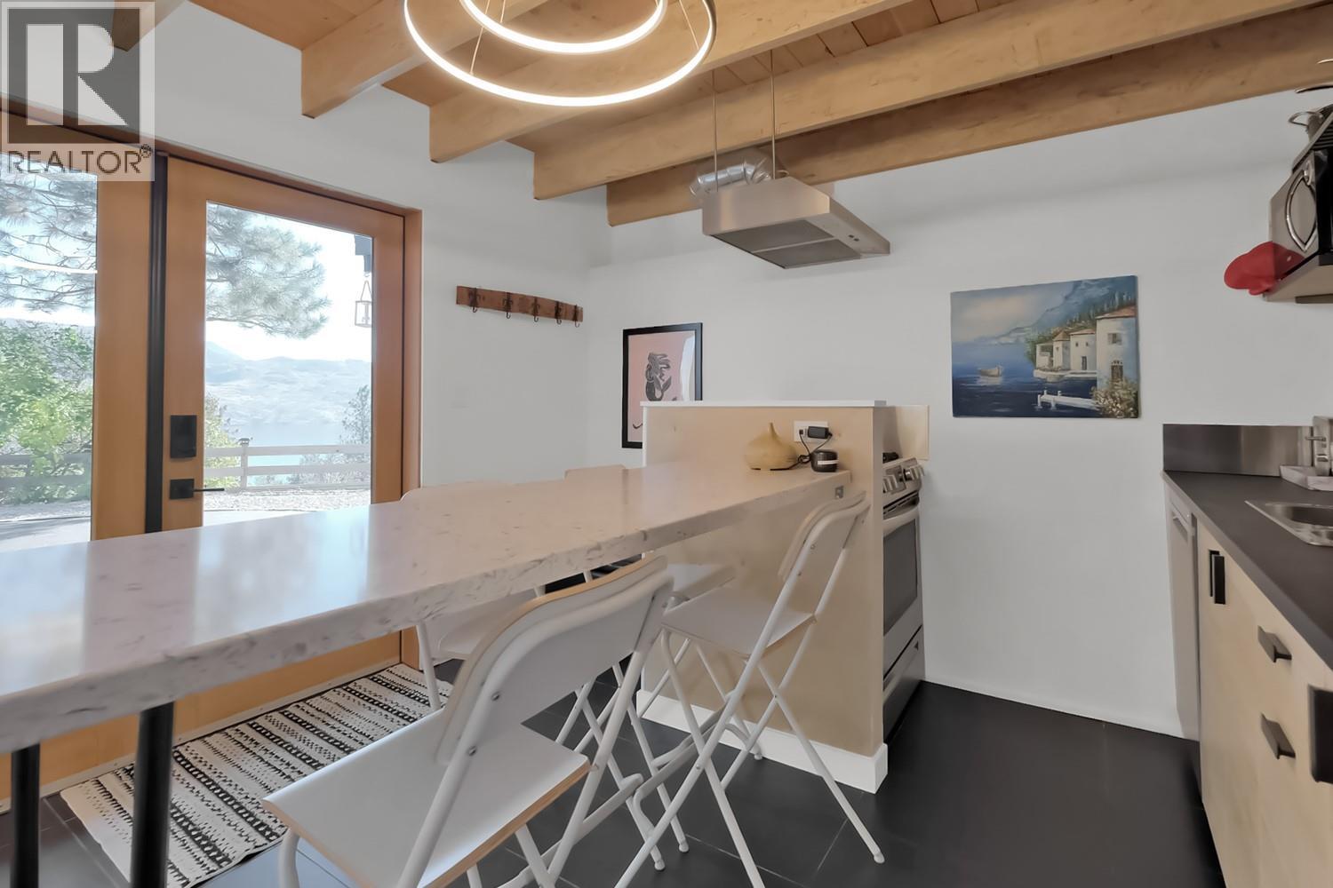 5290 Trepanier Bench Road, Peachland, BC - Indoor