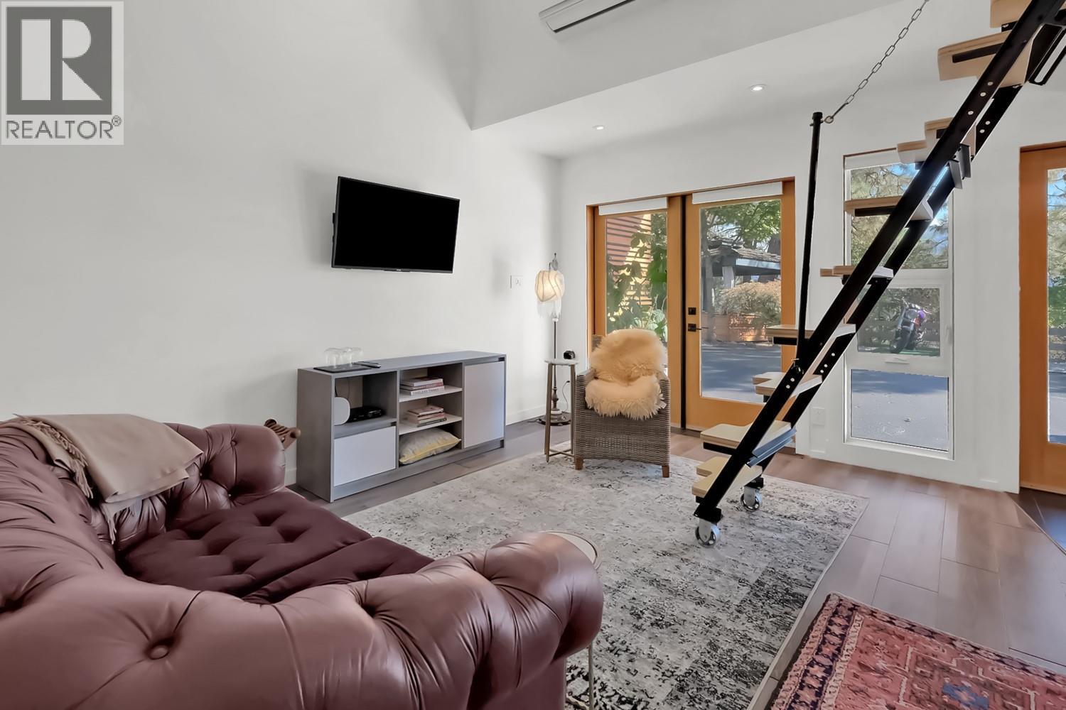 5290 Trepanier Bench Road, Peachland, BC - Indoor Photo Showing Other Room