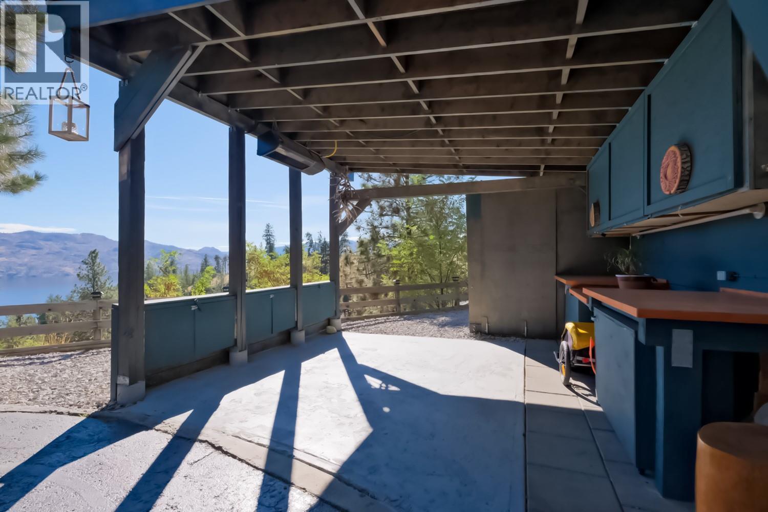 5290 Trepanier Bench Road, Peachland, BC - Outdoor With Exterior