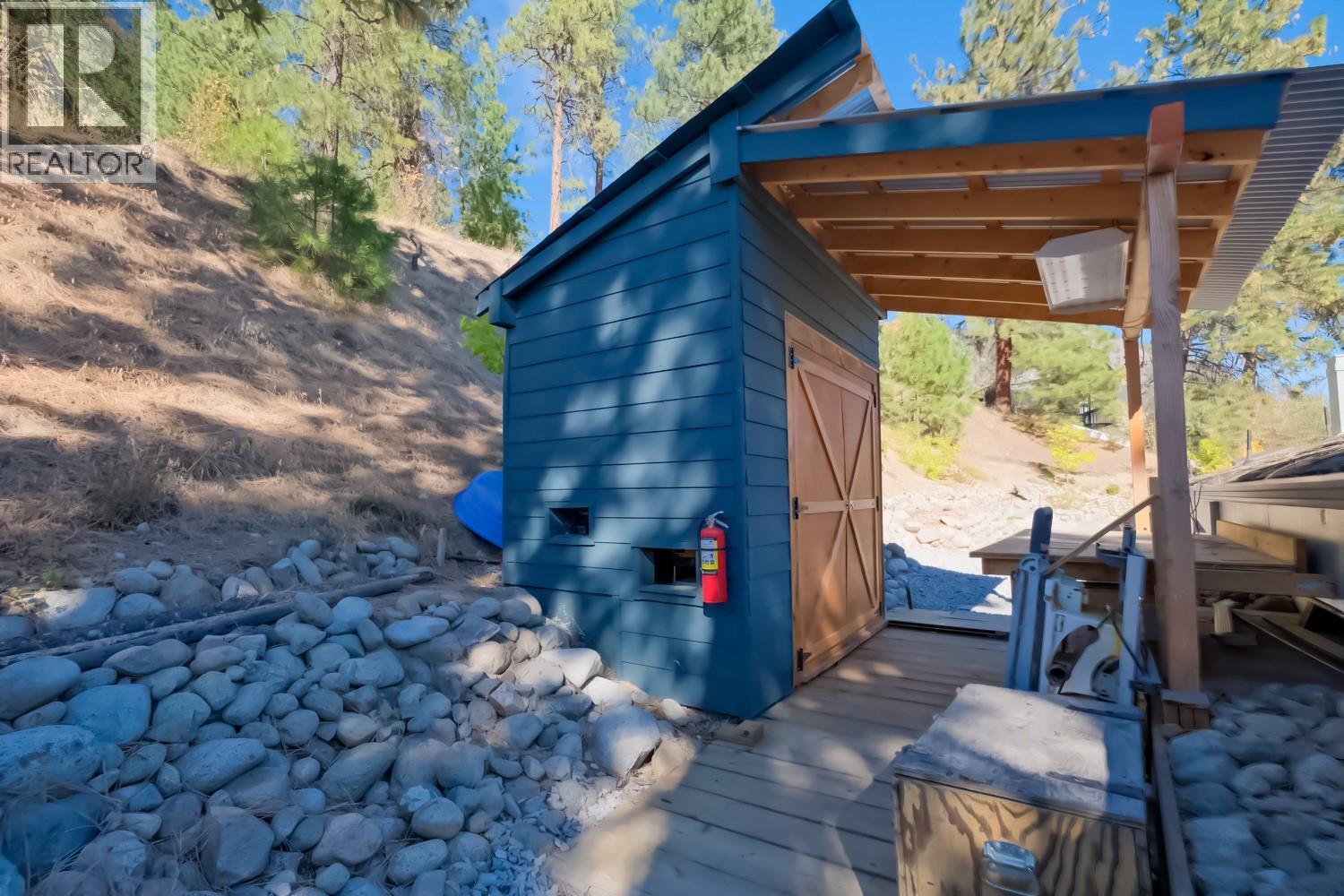 5290 Trepanier Bench Road, Peachland, BC - Outdoor