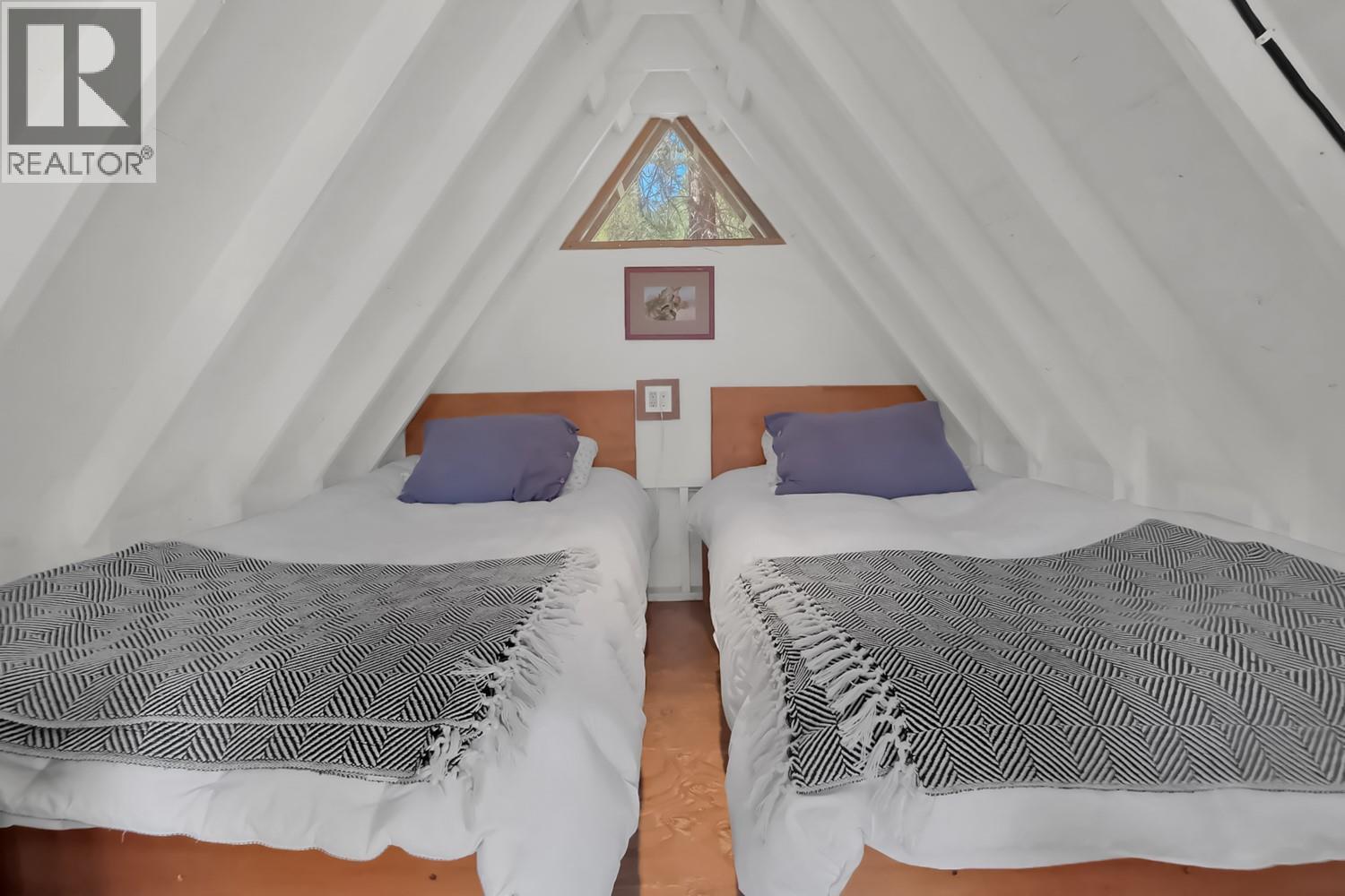 5290 Trepanier Bench Road, Peachland, BC - Indoor Photo Showing Other Room