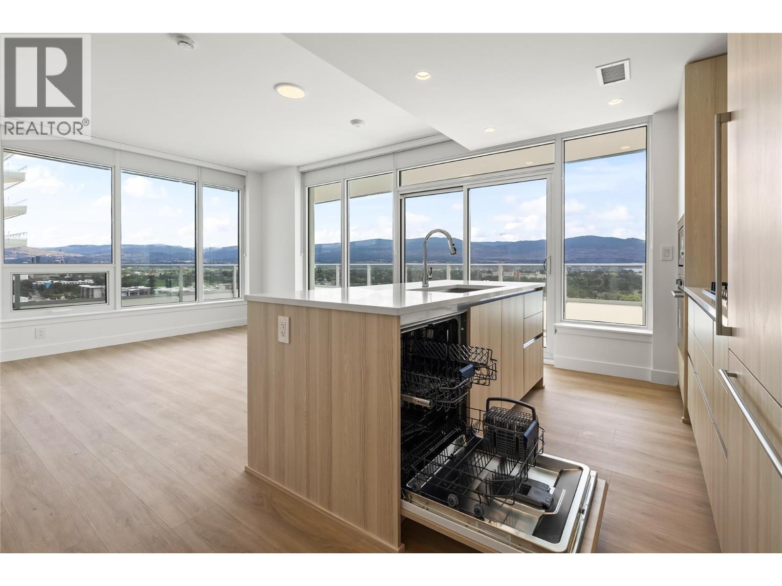 238 Leon Avenue Unit# 1704, Kelowna, BC - Indoor