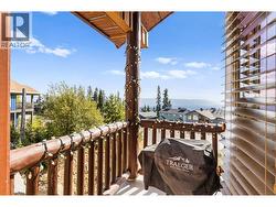 Front deck with BBQ -