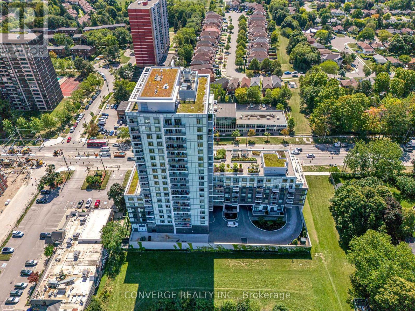 1310 - 3220 Sheppard Avenue E, Toronto, ON - Outdoor With View