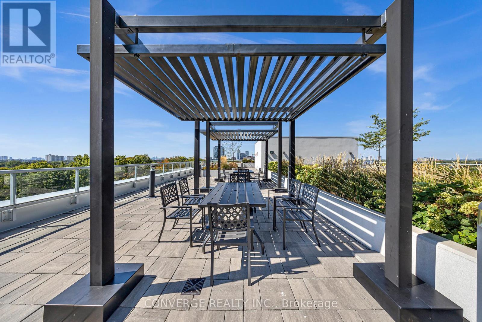 1310 - 3220 Sheppard Avenue E, Toronto, ON - Outdoor With View With Exterior