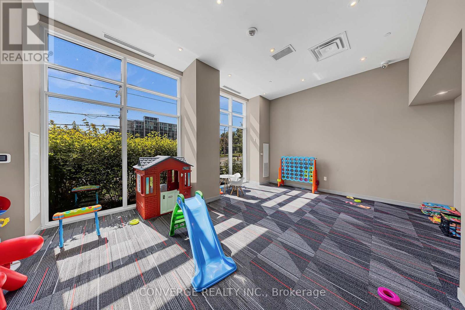 1310 - 3220 Sheppard Avenue E, Toronto, ON - Indoor Photo Showing Other Room