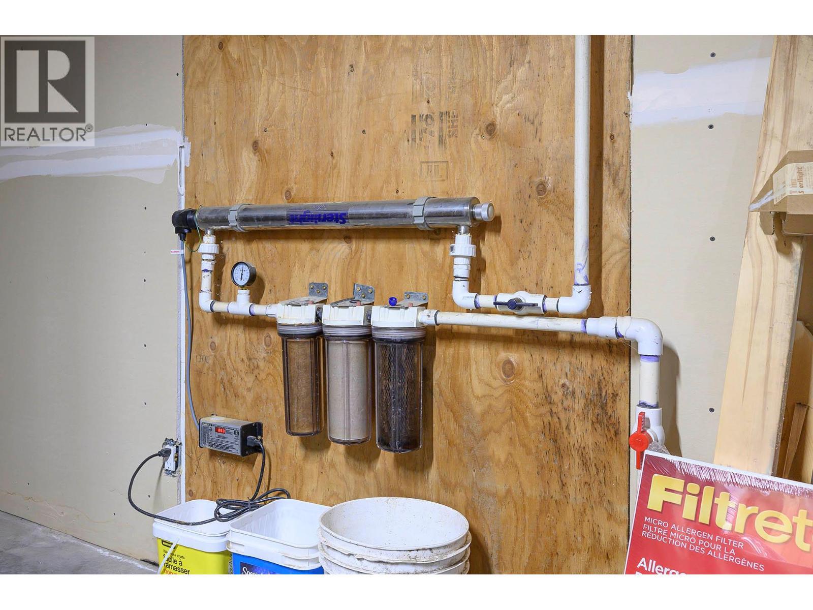 1585 Lance Road, Kamloops, BC