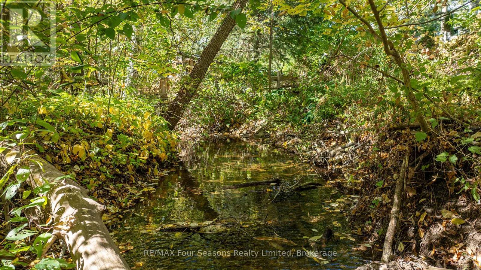 5 Caddo Drive, Clearview, ON