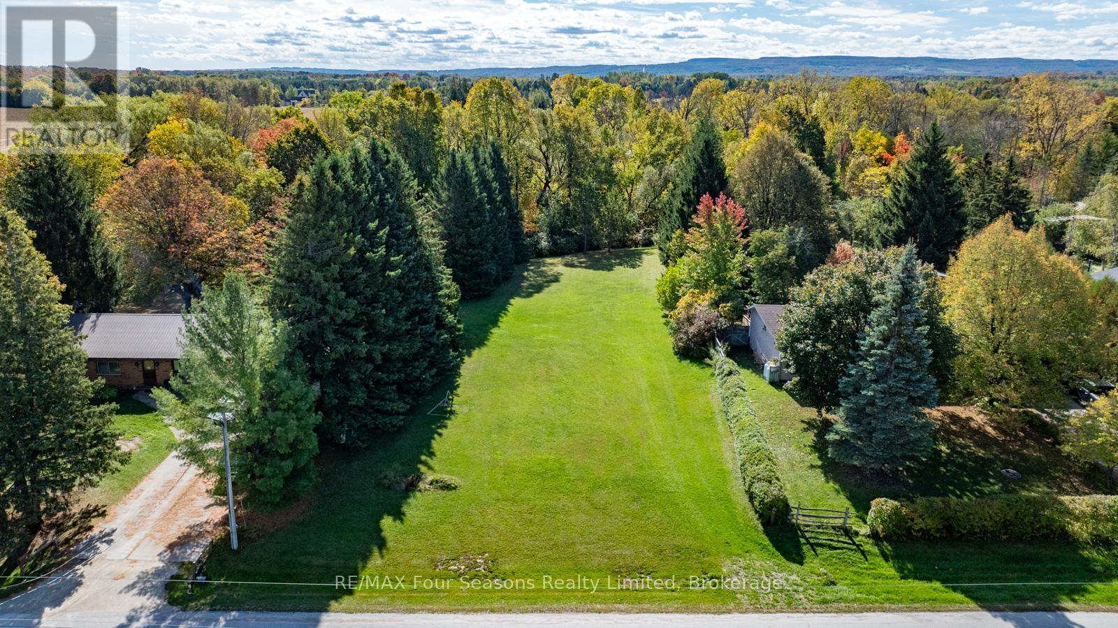 5 Caddo Drive, Clearview, ON