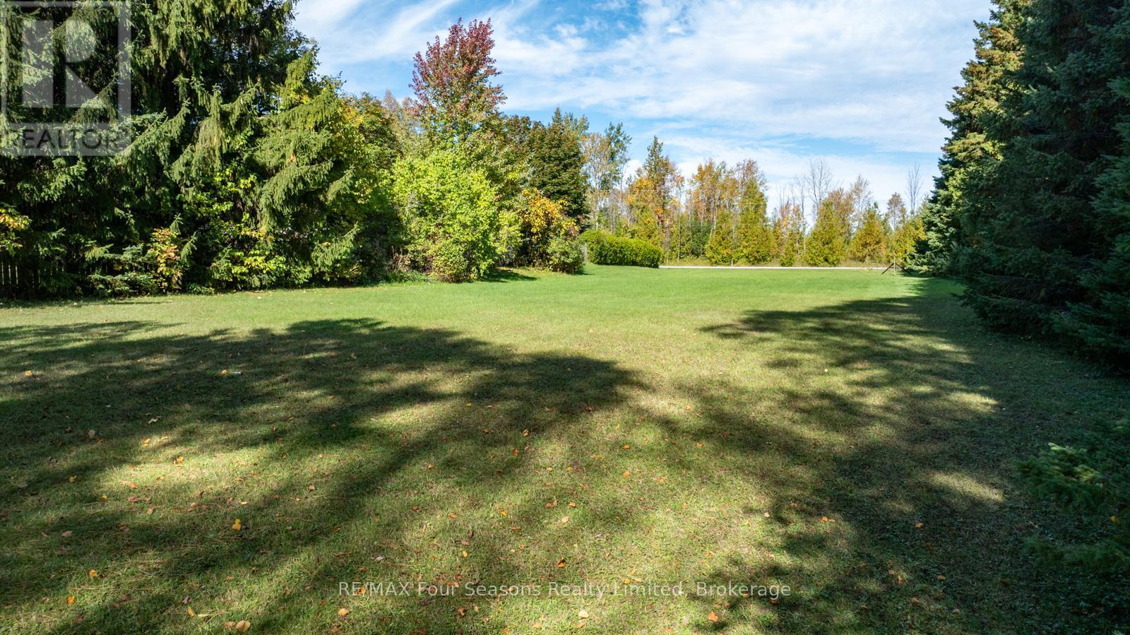 5 Caddo Drive, Clearview, ON