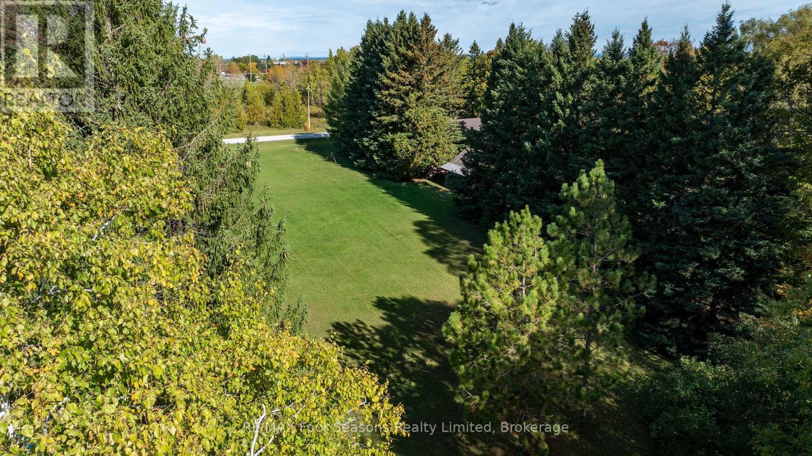 5 Caddo Drive, Clearview, ON