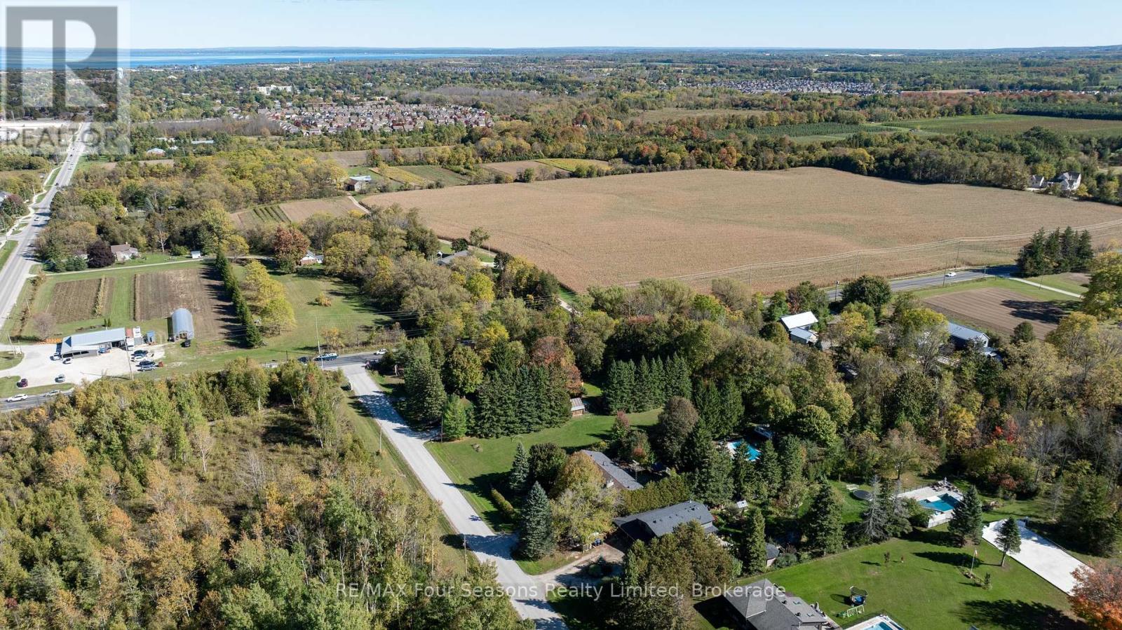 5 Caddo Drive, Clearview, ON