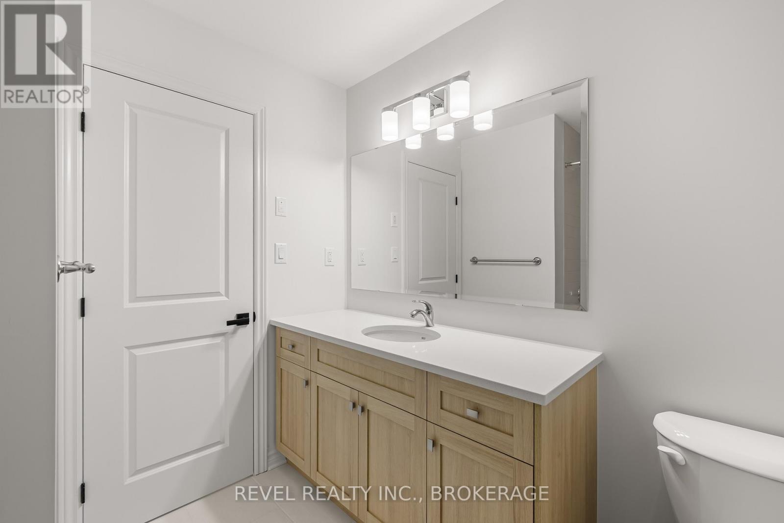 332 Dockside Drive, Kingston (Kingston East (Incl Barret Crt)), ON - Indoor Photo Showing Bathroom