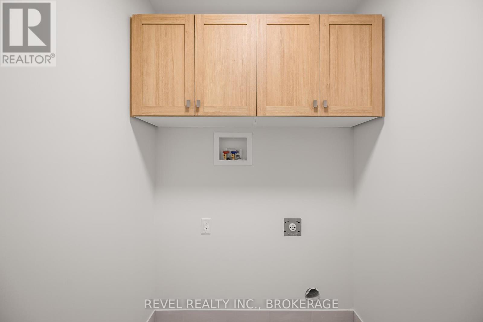 332 Dockside Drive, Kingston (Kingston East (Incl Barret Crt)), ON - Indoor Photo Showing Other Room