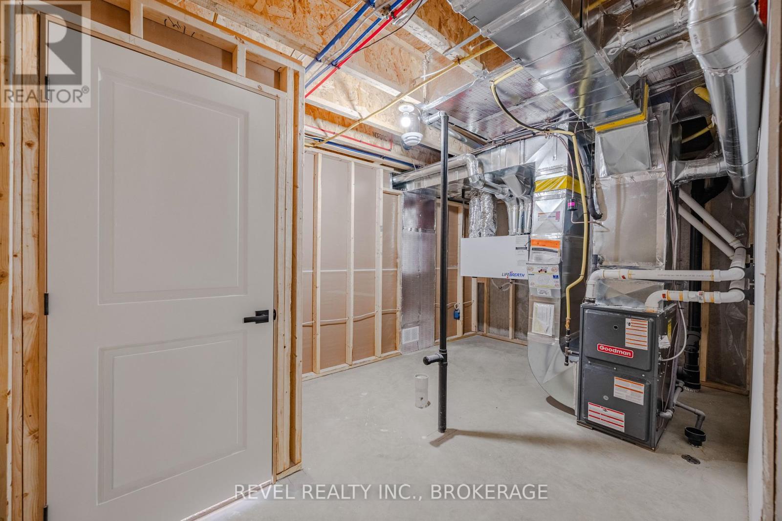332 Dockside Drive, Kingston (Kingston East (Incl Barret Crt)), ON - Indoor Photo Showing Basement