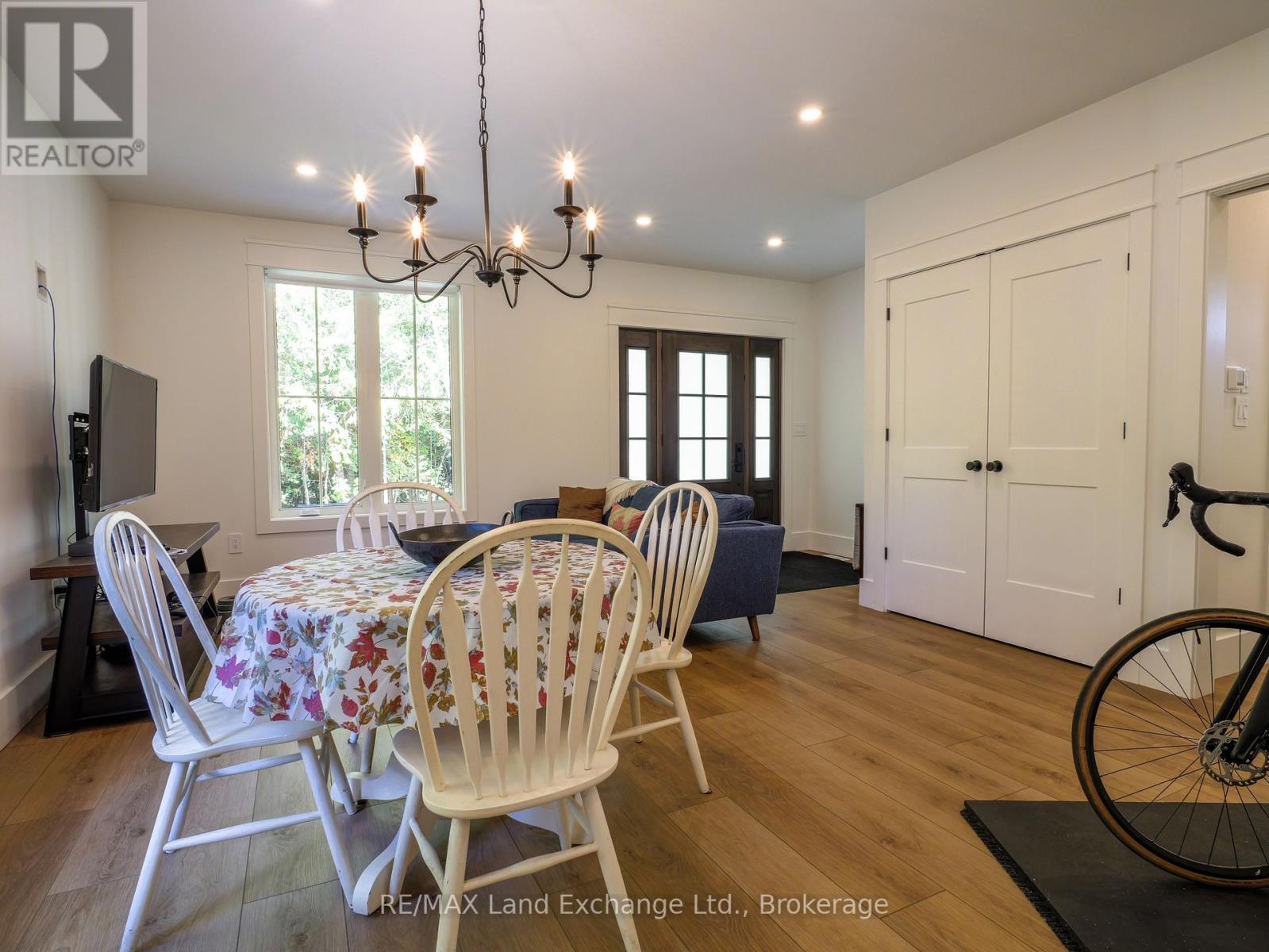 Apartment Dining Area - 15 Lakeforest Drive, Saugeen Shores, ON - Indoor Photo Showing Dining Room