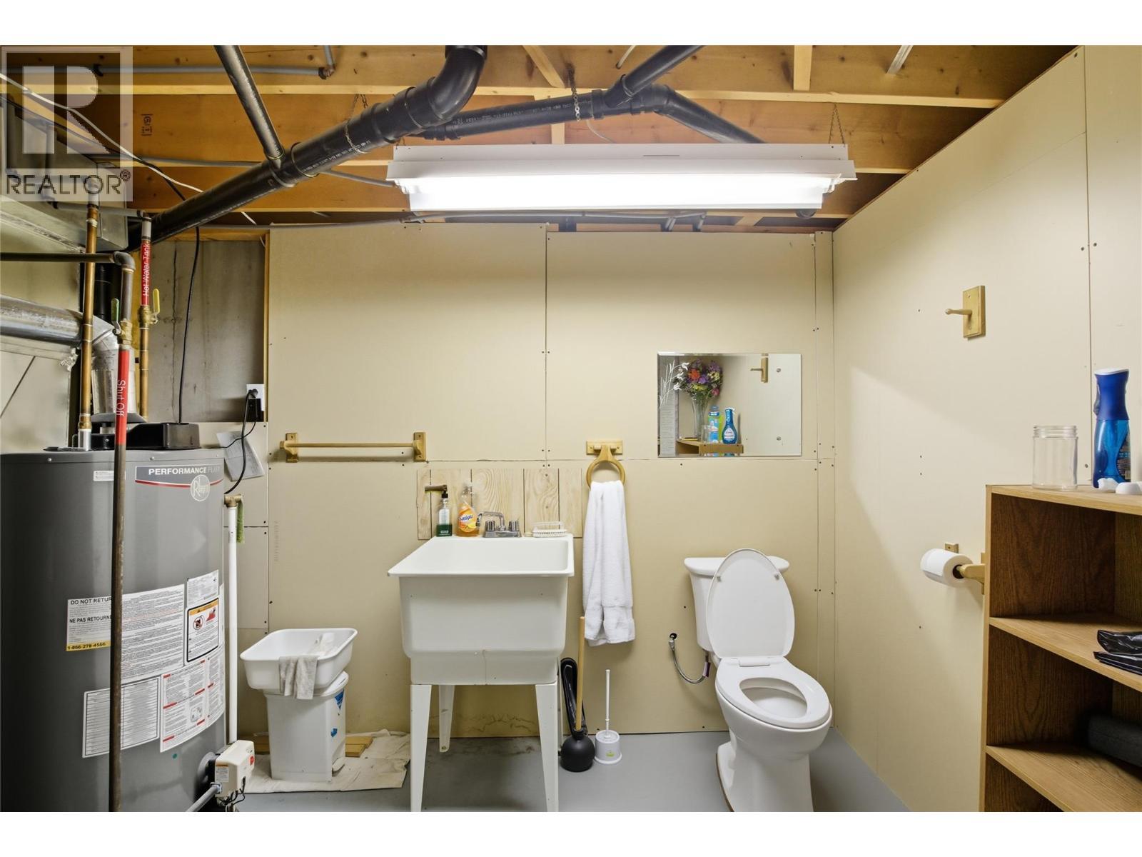 1195 14Th Street Unit# 18, Kamloops, BC - Indoor Photo Showing Basement