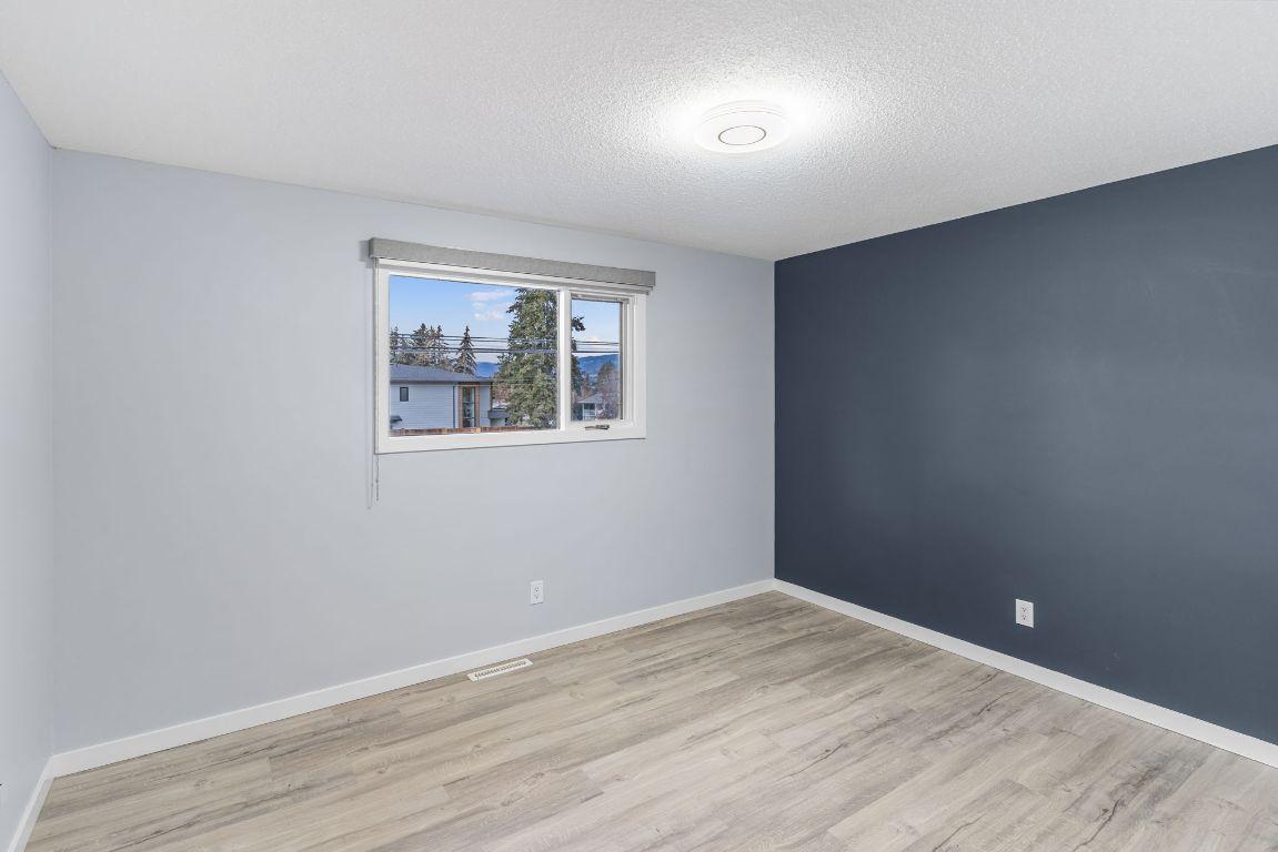 4611 Gordon Drive, Kelowna, BC - Indoor Photo Showing Other Room
