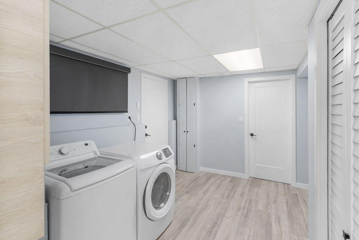 4611 Gordon Drive, Kelowna, BC - Indoor Photo Showing Laundry Room