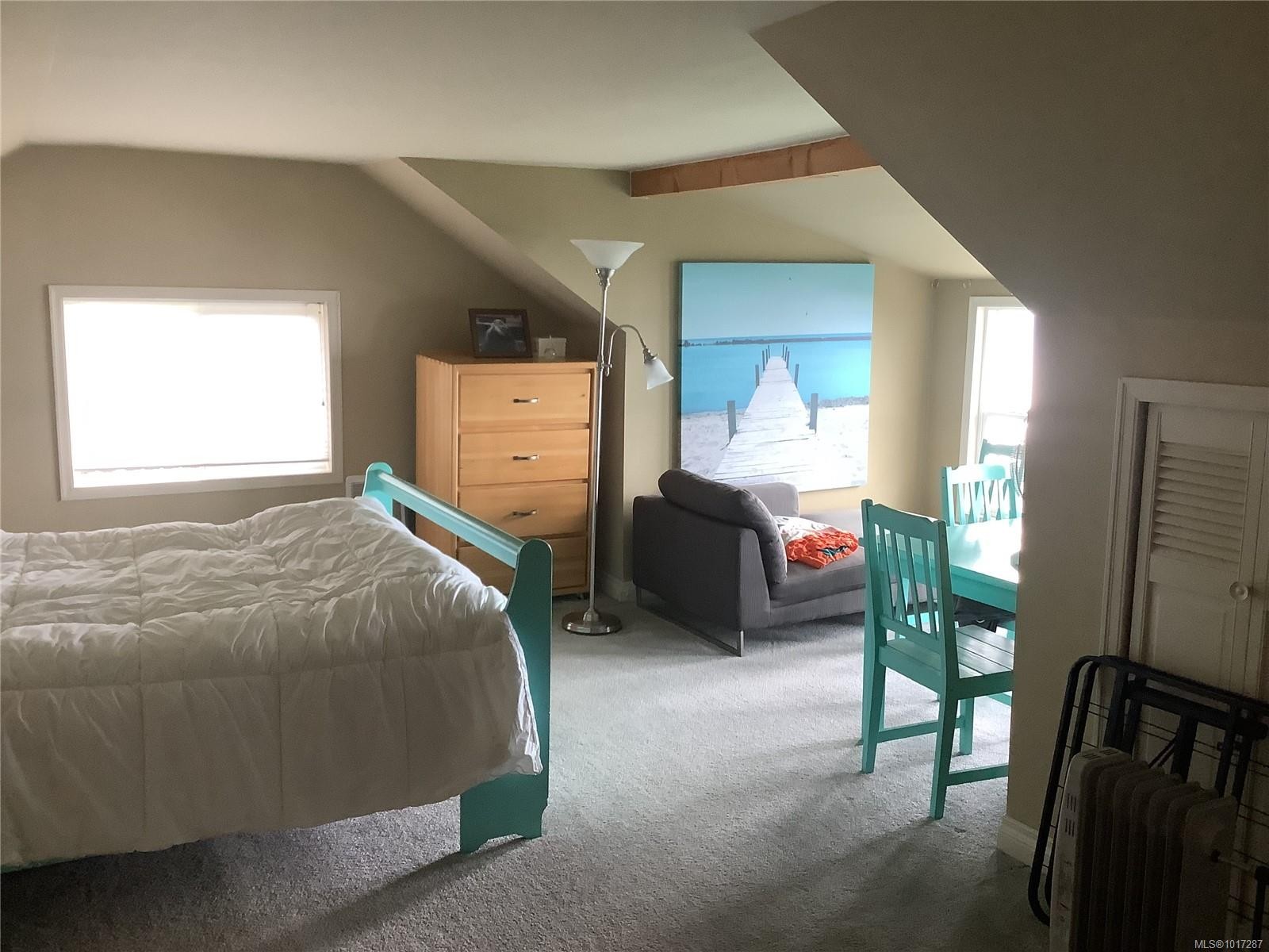 110 10Th Ave, Sointula, BC