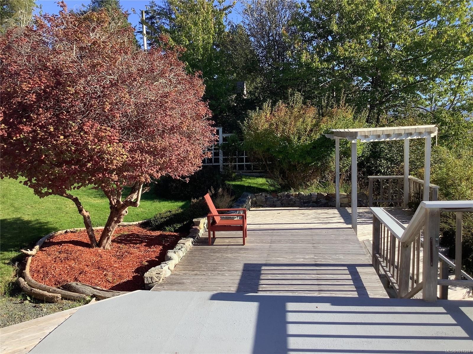 110 10Th Ave, Sointula, BC