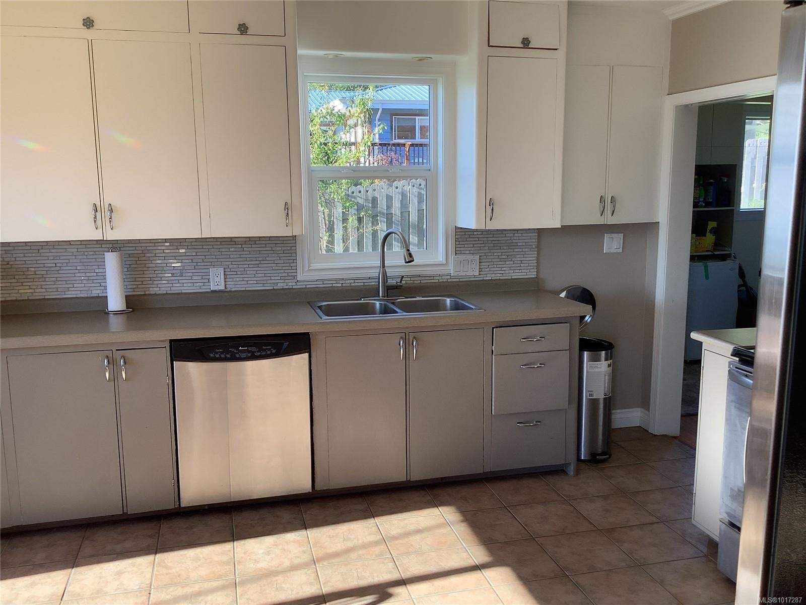 110 10Th Ave, Sointula, BC