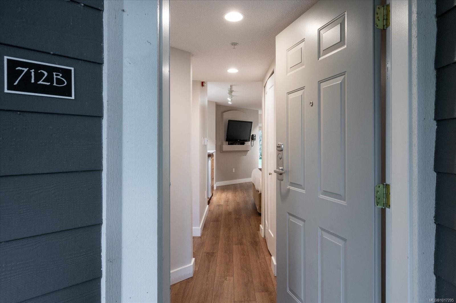 712-1600 Stroulger Rd, Nanoose Bay, BC - Indoor Photo Showing Other Room