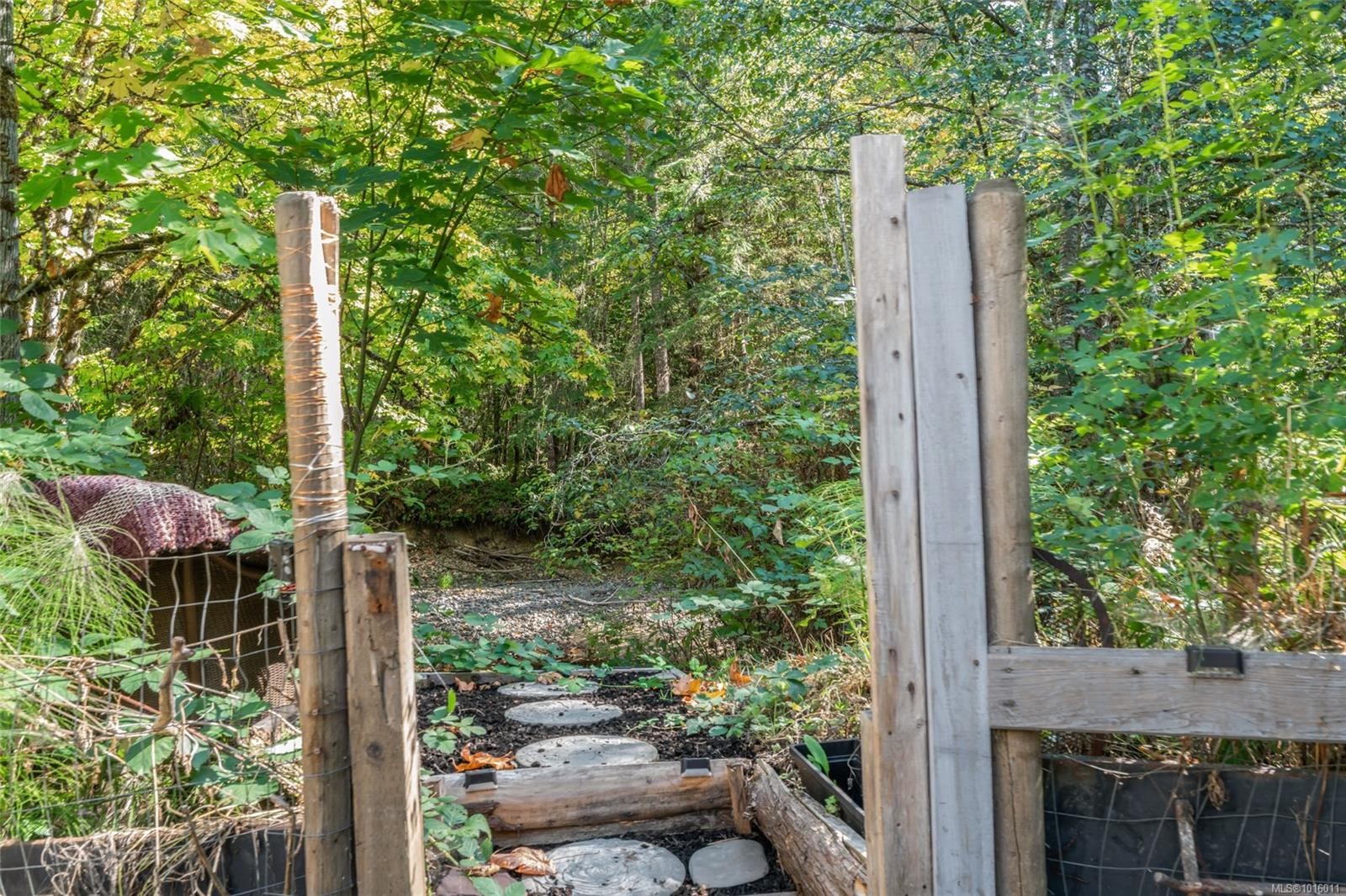 2560 Grafton Ave, Coombs, BC