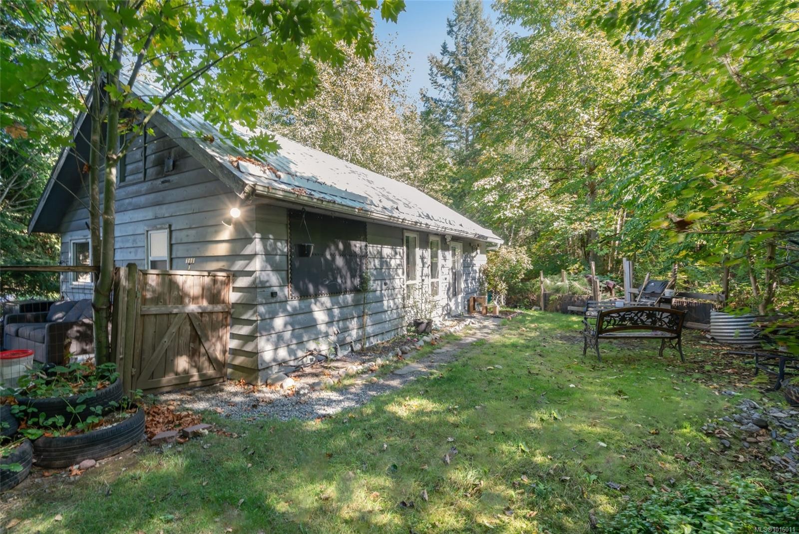 2560 Grafton Ave, Coombs, BC