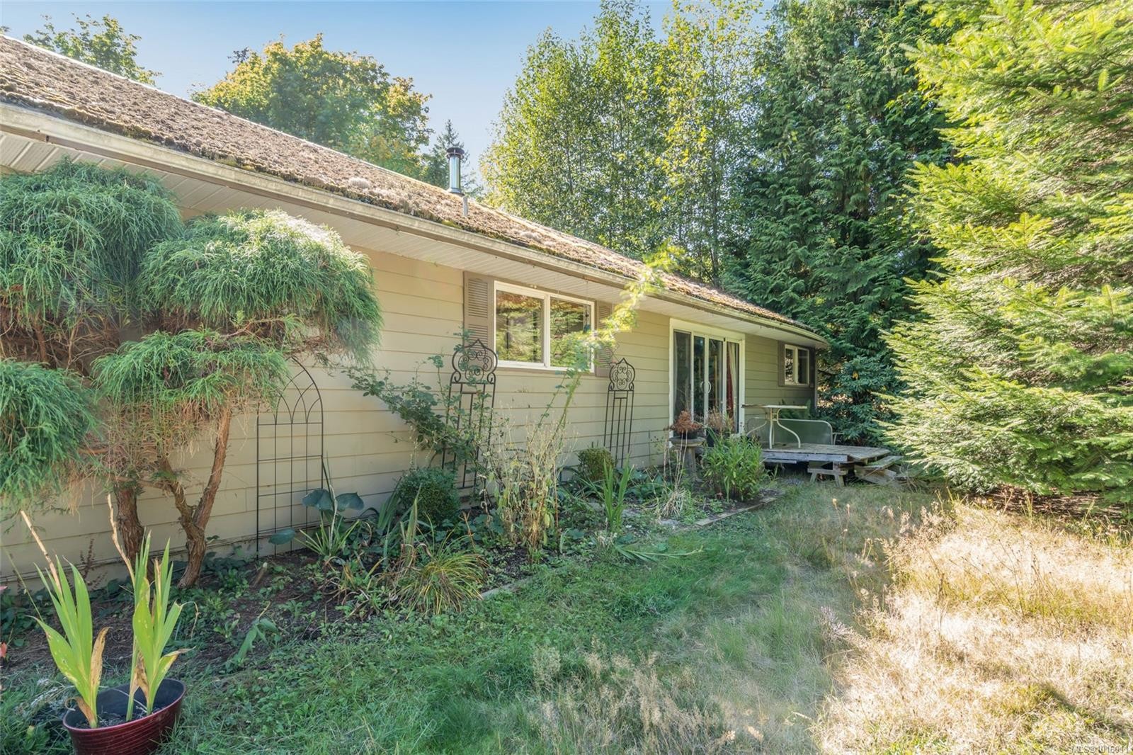 2560 Grafton Ave, Coombs, BC