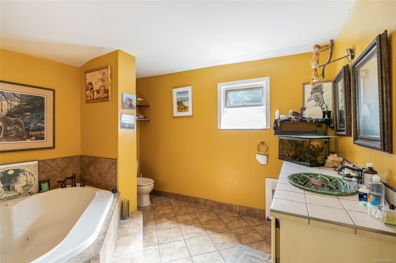 2560 Grafton Ave, Coombs, BC