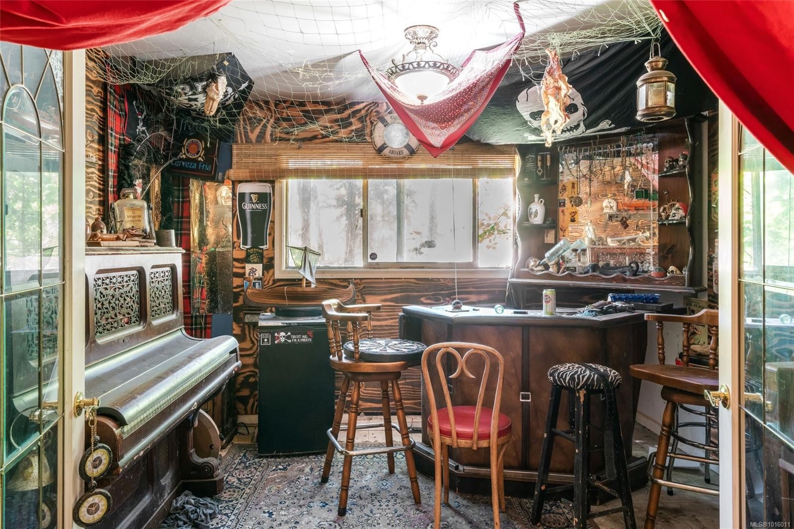 2560 Grafton Ave, Coombs, BC