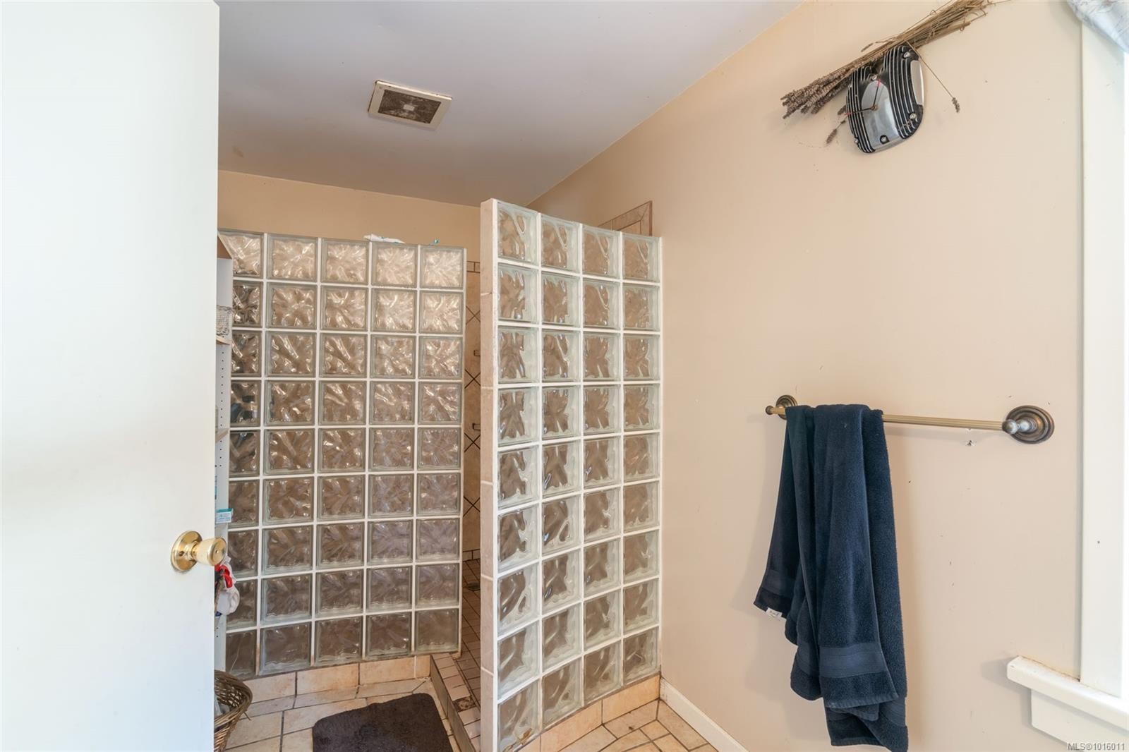 2560 Grafton Ave, Coombs, BC