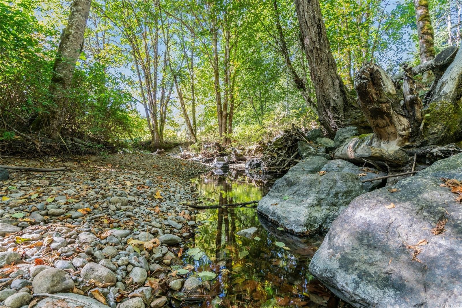 2560 Grafton Ave, Coombs, BC