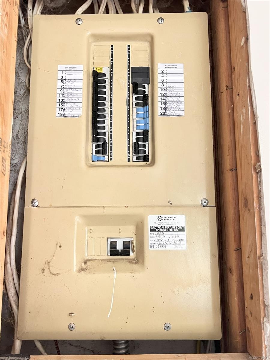 2560 Grafton Ave, Coombs, BC